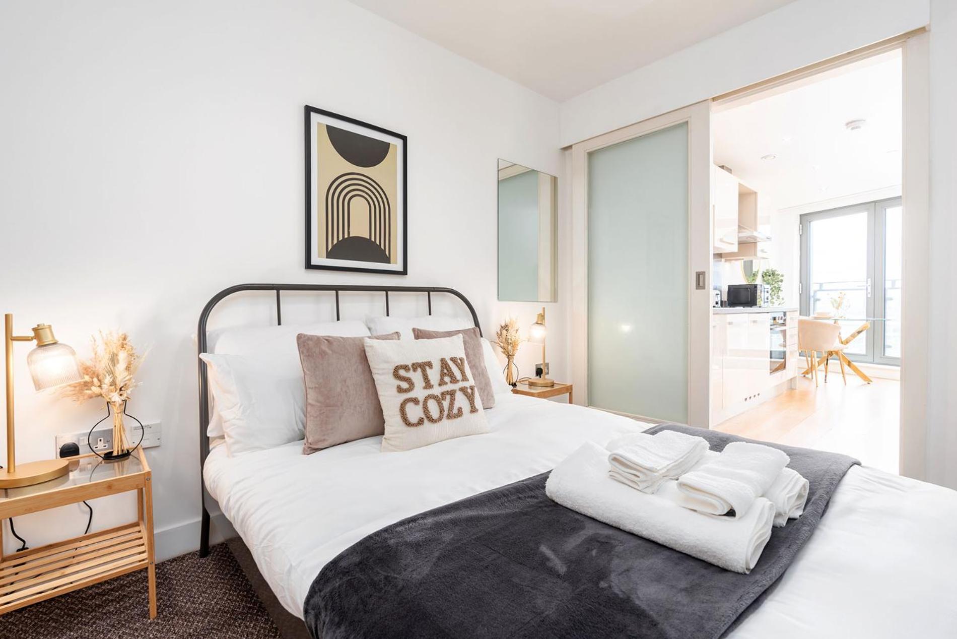Exclusive Apartment - City Centre - Free Parking -Wifi Netflix- Juliet Balcony Leeds  Eksteriør bilde